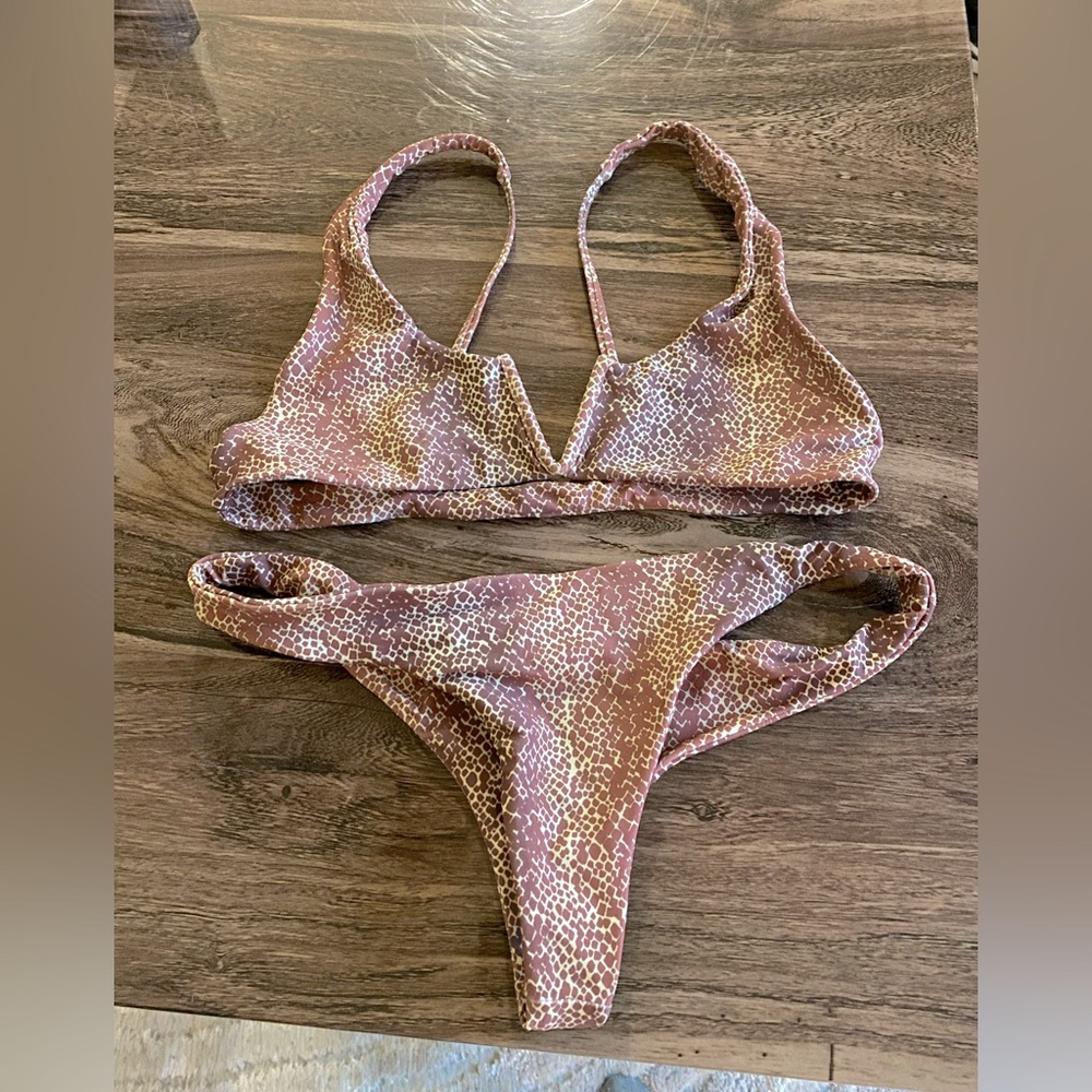 Benoa Swim bruna leilani two piece set